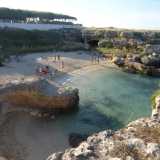 Le insenature baresi ("pocket beach") si sono formate gazie alle lame, i letti di antichi fiumi ormai prosciugatisi di cui il territorio barese � ricco, soprattutto nella zona di Monopoli